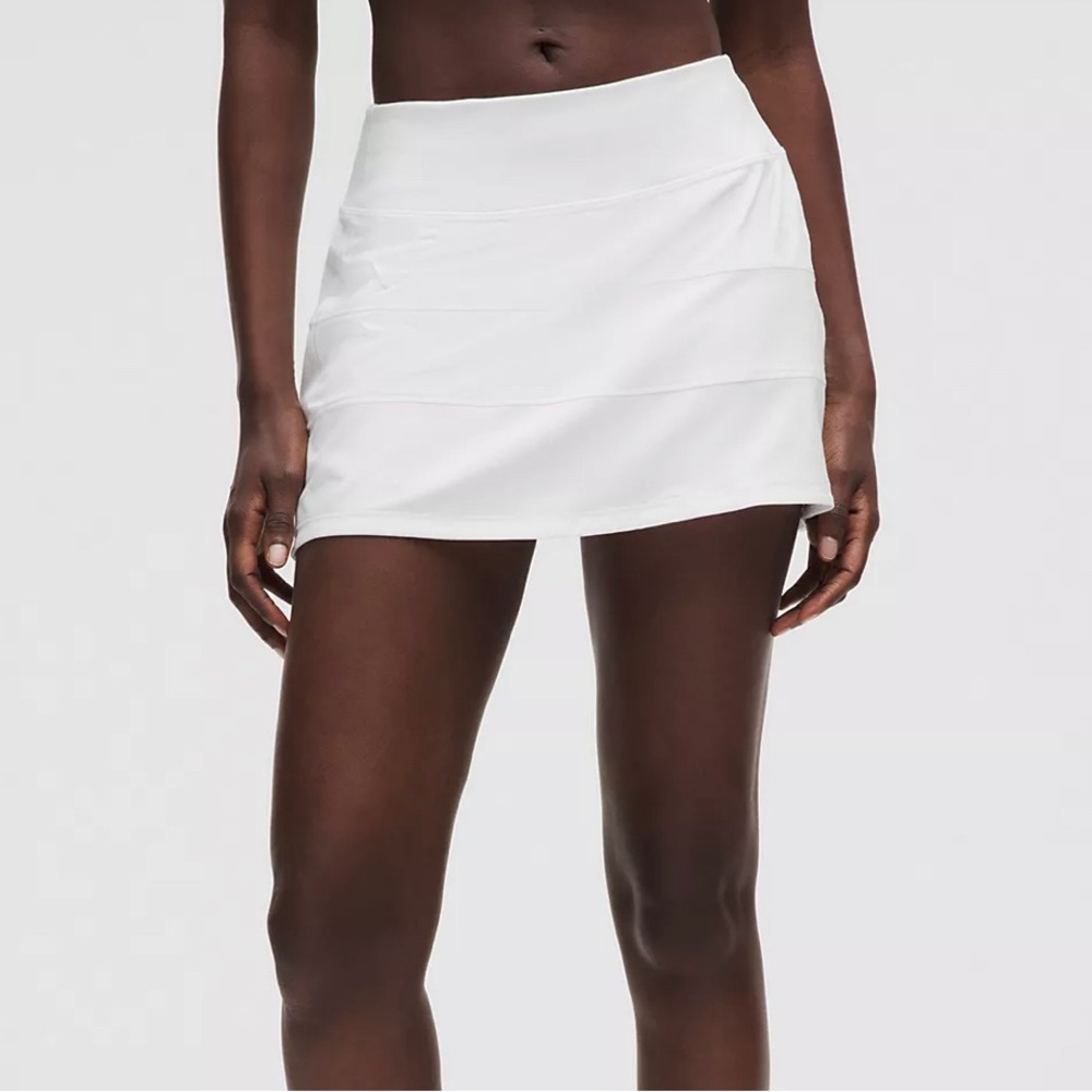 LULULEMON WHITE SKIRT 🪞
